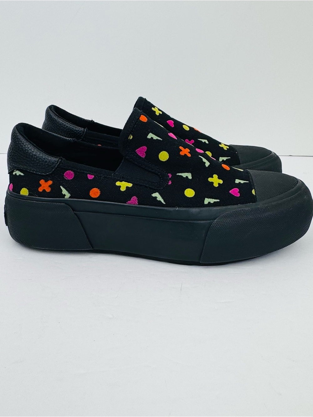 John Fluevog 'The Willett' casual slip-on shoes. Men’s size 6, women’s size 8.